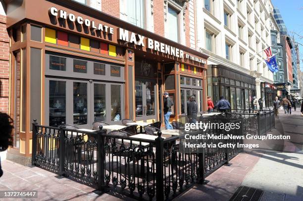 Max Bronner Max Brenner Chocolate Photos and Premium High Res Pictures - Getty Images