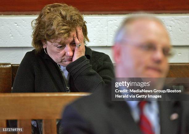 Michael Riley Assassin Carolyn Riley Photos et images de collection - Getty Images