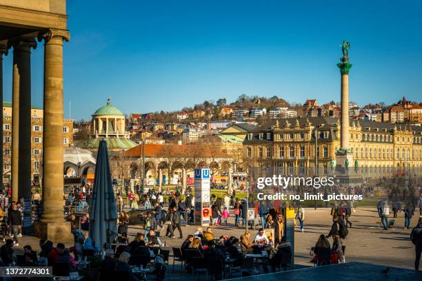 schlossplatz in stuttgart - stuttgart stock-fotos und bilder