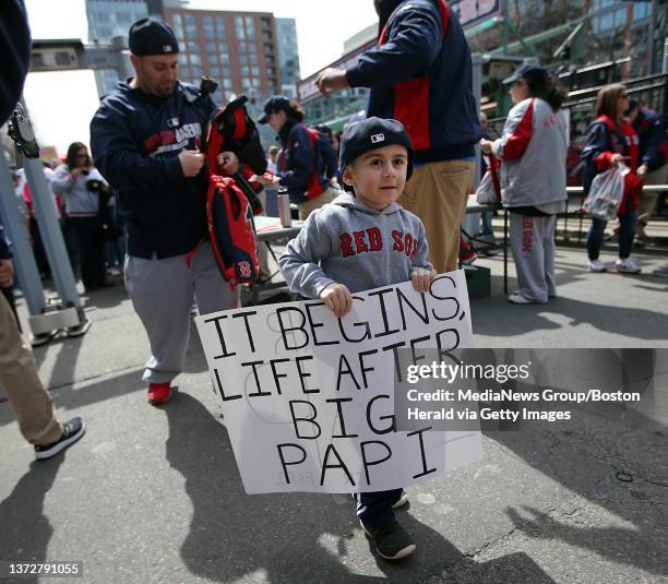 Go Papi Sign 26 Big Papi Sign Stock Photos, High-Res Pictures, and Images - Getty Images