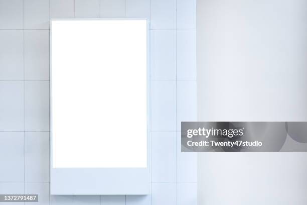 blank advertising billboard - electronic billboard stock pictures, royalty-free photos & images