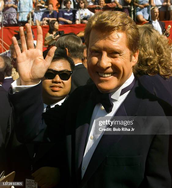 Singer Michael Crawford arrives at the 50th Annual Emmy Awards, September 13, 1998 in Los Angeles, California.