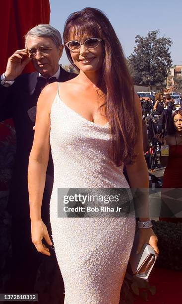 Roma Downey arrives at the 50th Annual Emmy Awards, September 13, 1998 in Los Angeles, California.