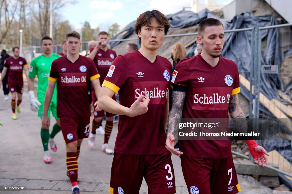 Karlsruher SC v FC Schalke 04 - Second Bundesliga