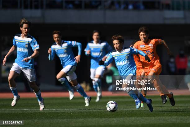 Shota Kaneko of Jubilo Iwata in action during the J.LEAGUE Meiji Yasuda J1 2nd Sec. Match between Jubilo Iwata and Shimizu S-Pulse at Shizuoka...