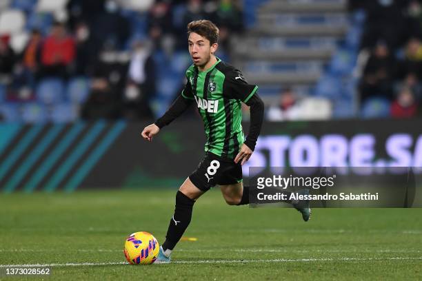 Maxime Lopez of US Sassuolo in action during the Serie A match between US Sassuolo and ACF Fiorentina at Mapei Stadium - Citta' del Tricolore on...