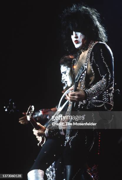 Ace Frehley and Paul Stanley of Kiss perform at Oakland Coliseum Arena on March 3, 2000 in Oakland, California.