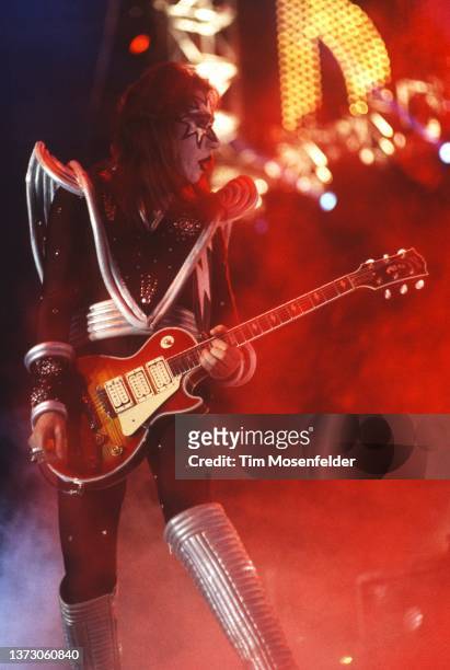 Ace Frehley of Kiss performs at Oakland Coliseum Arena on March 3 2000 in Oakland, California.