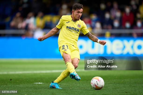 Yeremi Pino of Villarreal CF shoots for score their fourth goal during the LaLiga Santander match between Villarreal CF and RCD Espanyol at Estadio...