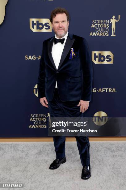 Douglas Hodge attends the 28th Annual Screen Actors Guild Awards at Barker Hangar on February 27, 2022 in Santa Monica, California.