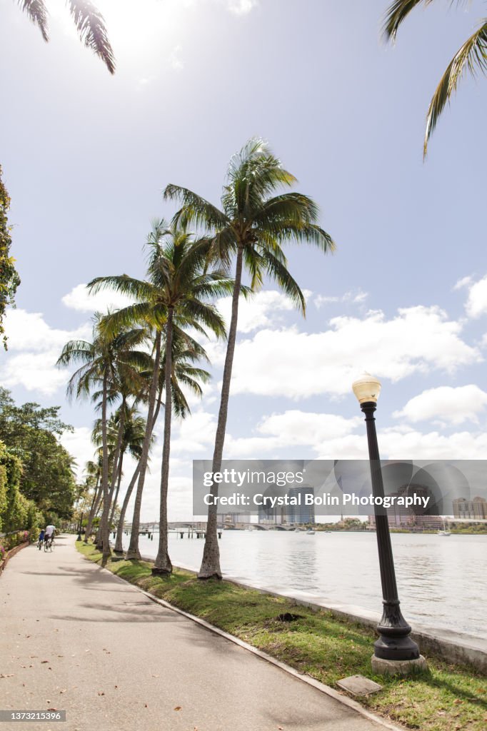 Palm Beach, FL Intercostal Waterway visto dall'isola di Palm Beach