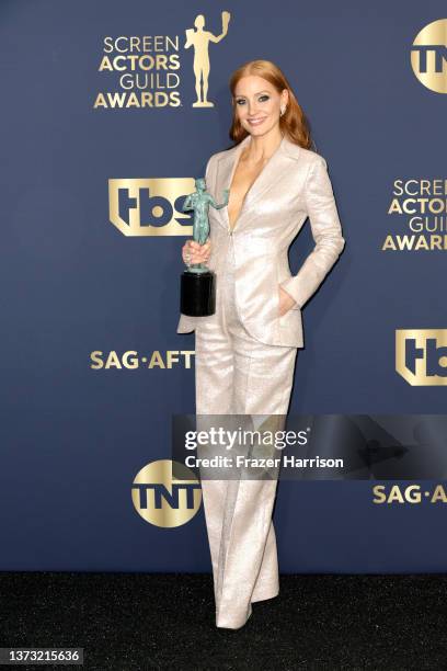 Jessica Chastain, winner of Outstanding Performance by a Female Actor in a Leading Role for The Eyes of Tammy Faye, poses in the press room during...