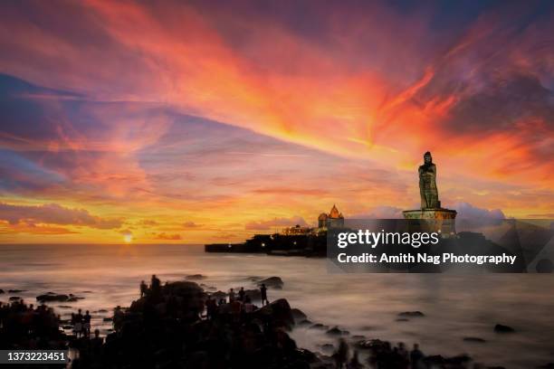 sunrise at kanyakumari - tamil nadu stock pictures, royalty-free photos & images