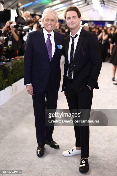 Michael Douglas and Cameron Douglas attend the 28th Screen Actors Guild Awards at Barker Hangar on February 27, 2022 in Santa Monica, California.