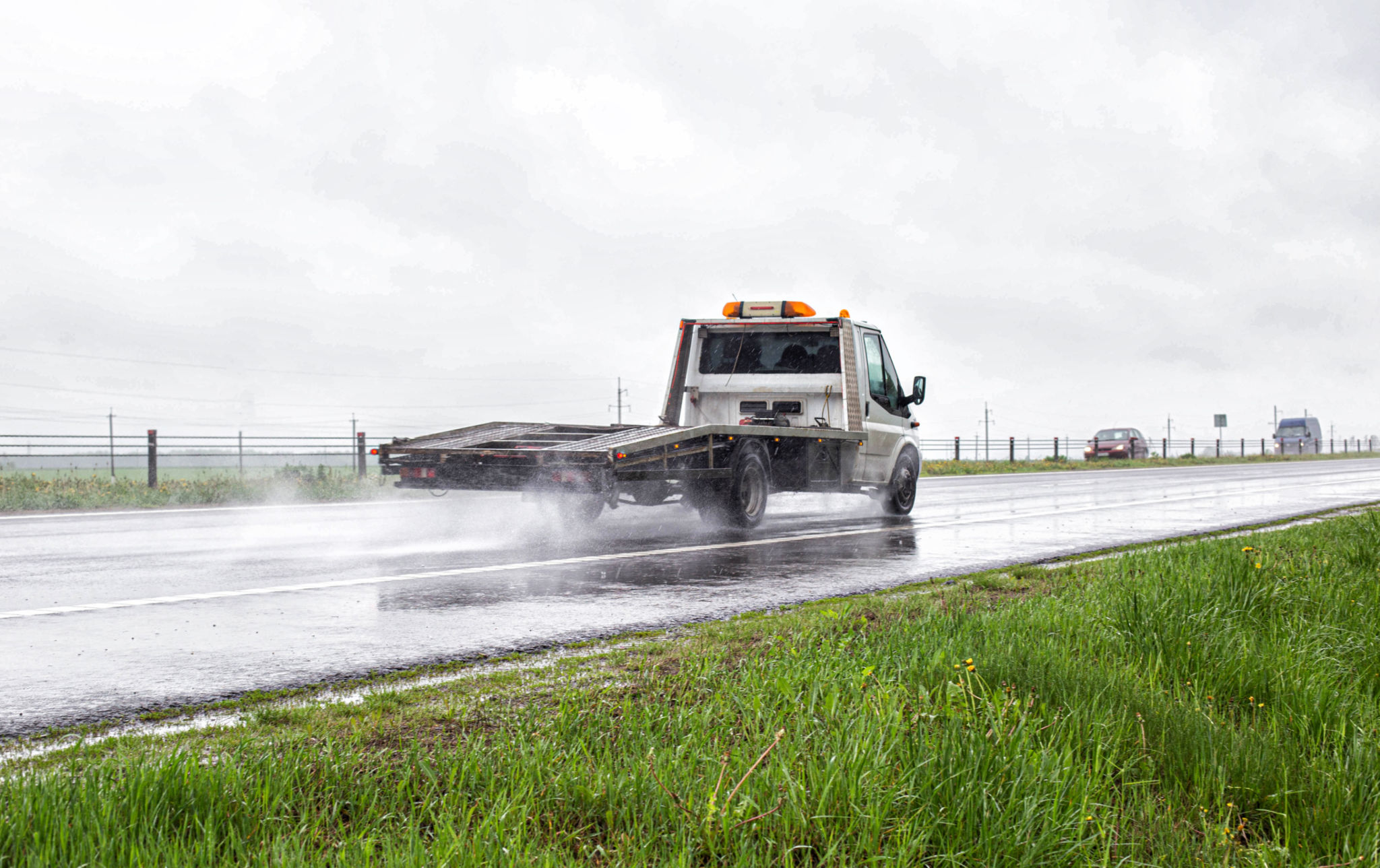 tow truck rain