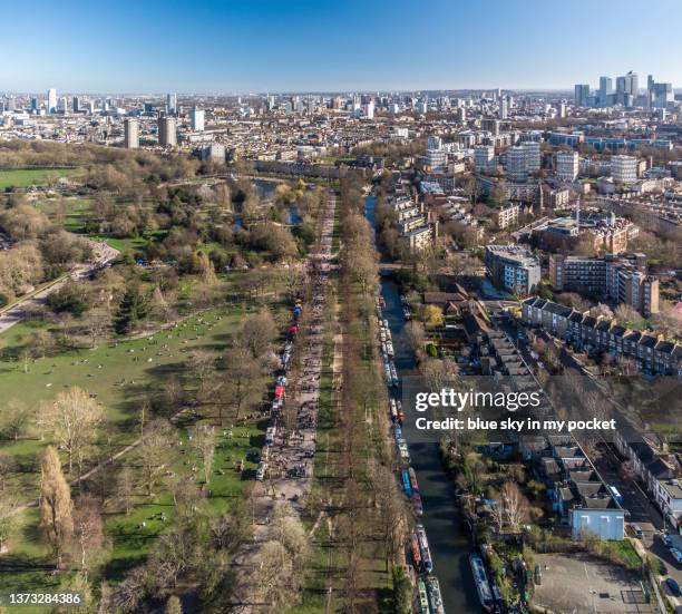 london victoria park food market from a drone perspective - victoria park london stockfoto's en -beelden