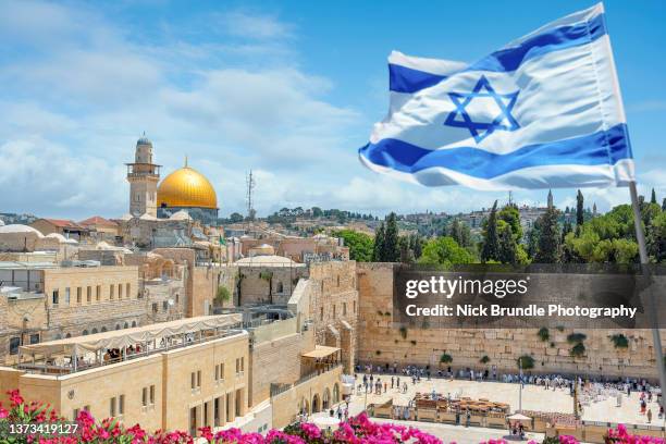 wailing wall and temple mount, jerusalem, israel. - klagemauer stock-fotos und bilder