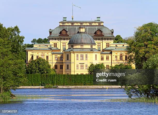 schloss drottningholm - drottningholm palace stock-fotos und bilder