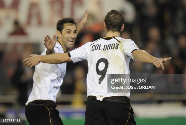Valencia's forward Roberto Soldado (R) Valencia's forward Roberto Soldado (R)