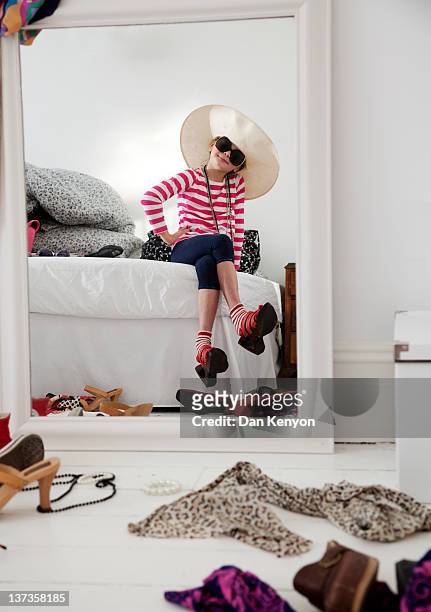 girle aged 8 dressing up in mirror - budding starlets stock pictures, royalty-free photos & images