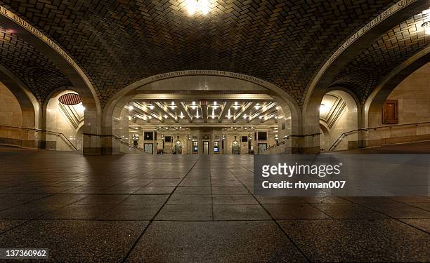 corridor in grand central station - grand central station manhattan stock pictures, royalty-free photos & images