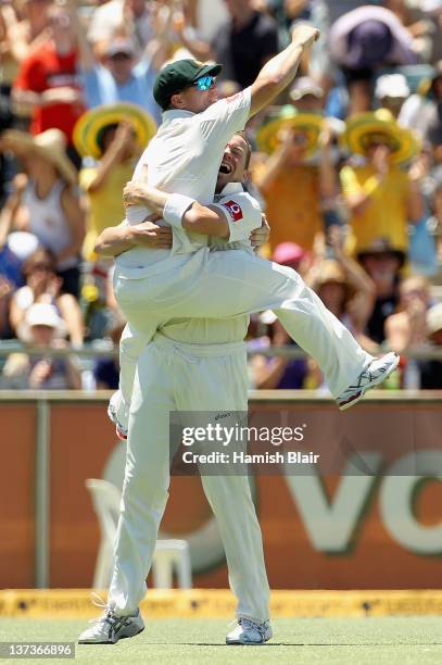 David Siddle 47 Photos & High Res Pictures - Getty Images