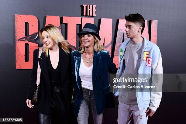 Zayra Gutierrez, Arantxa de Benito and Aitor Gutierrez attend 'The Batman' premiere at the Capitol cinema on February 28, 2022 in Madrid, Spain.