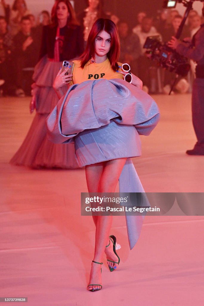 Off-White : Runway - Paris Fashion Week - Womenswear F/W 2022-2023