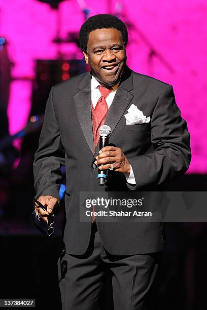 Al Green performs at the Obama Victory Fund 2012 Concert at The Apollo Theater on January 19, 2012 in New York City.