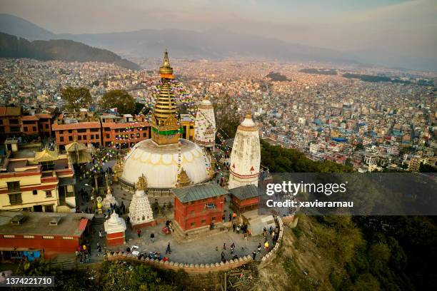 high angle view of stupa at swayambhu, kathmandu valley - nepal photos 個照片及圖片檔