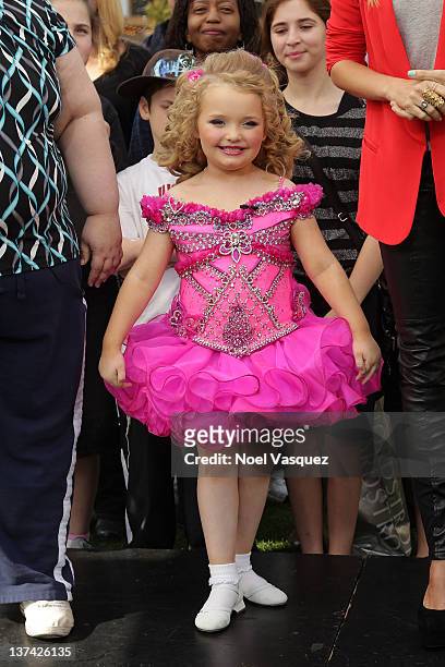 Alana "Honey Boo Boo Child" Holler visits "Extra" at The Grove on January 20, 2012 in Los Angeles, California.