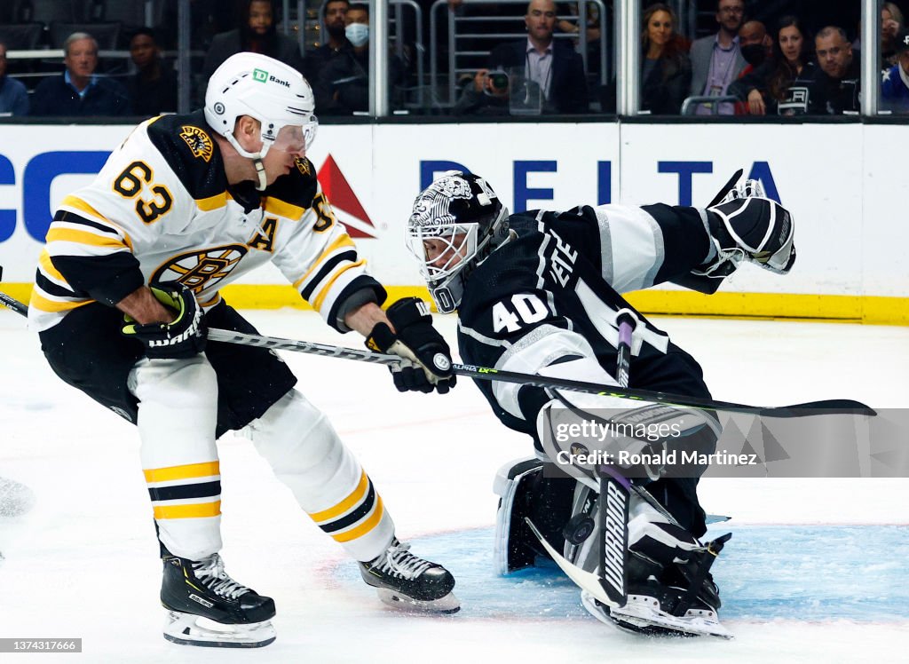 Boston Bruins v Los Angeles Kings