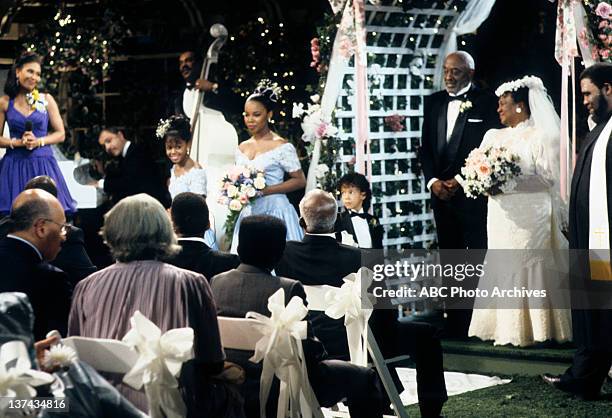 Mama's Wedding" - Airdate: March 5, 1993. TELMA HOPKINS;JAIMEE FOXWORTH;KELLIE SHANYGNE WILLIAMS;BRYTON JAMES;ARNOLD JOHNSON;ROSETTA LENOIRE;RON...