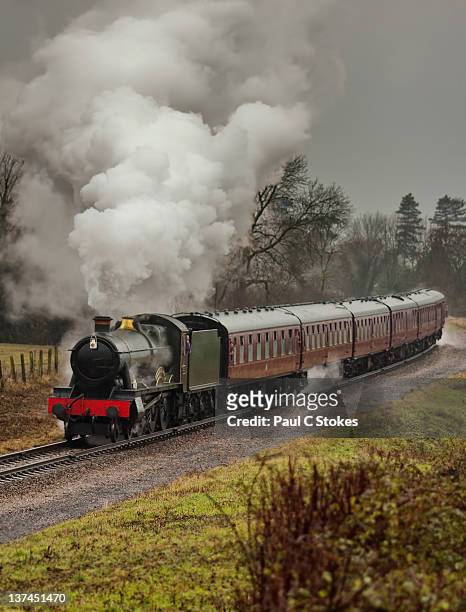 steam train - warwickshire v gloucestershire stock pictures, royalty-free photos & images