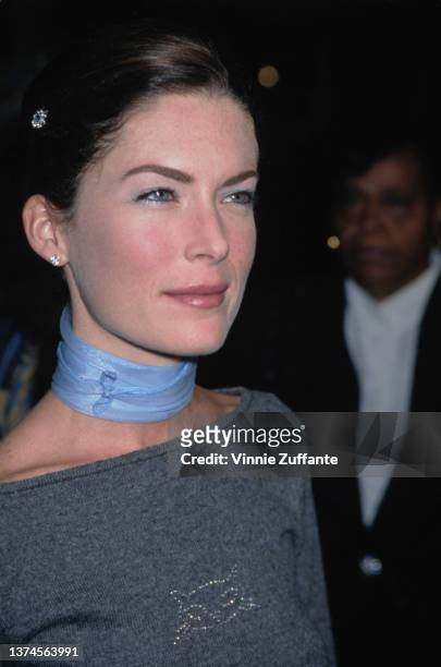 American actress Lara Flynn Boyle attends the Westwood premiere of 'Beloved' held at the Mann Bruin Theater in Los Angeles, California, 12th October...