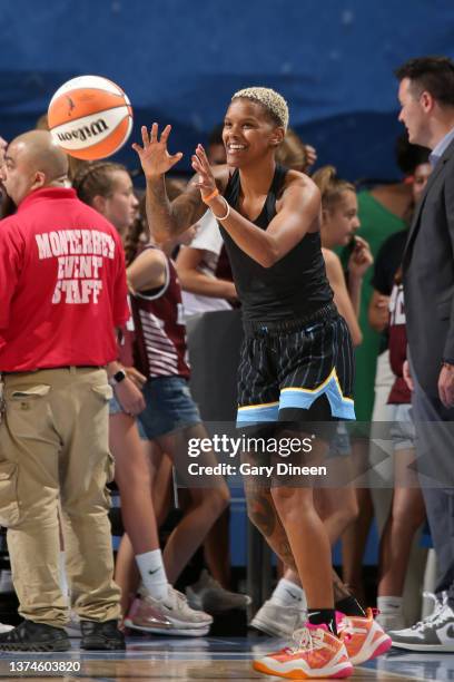 Courtney Williams of the Chicago Sky warms up before the game against the Los Angeles Sparks on June 30, 2023 at the Wintrust Arena in Chicago, IL....