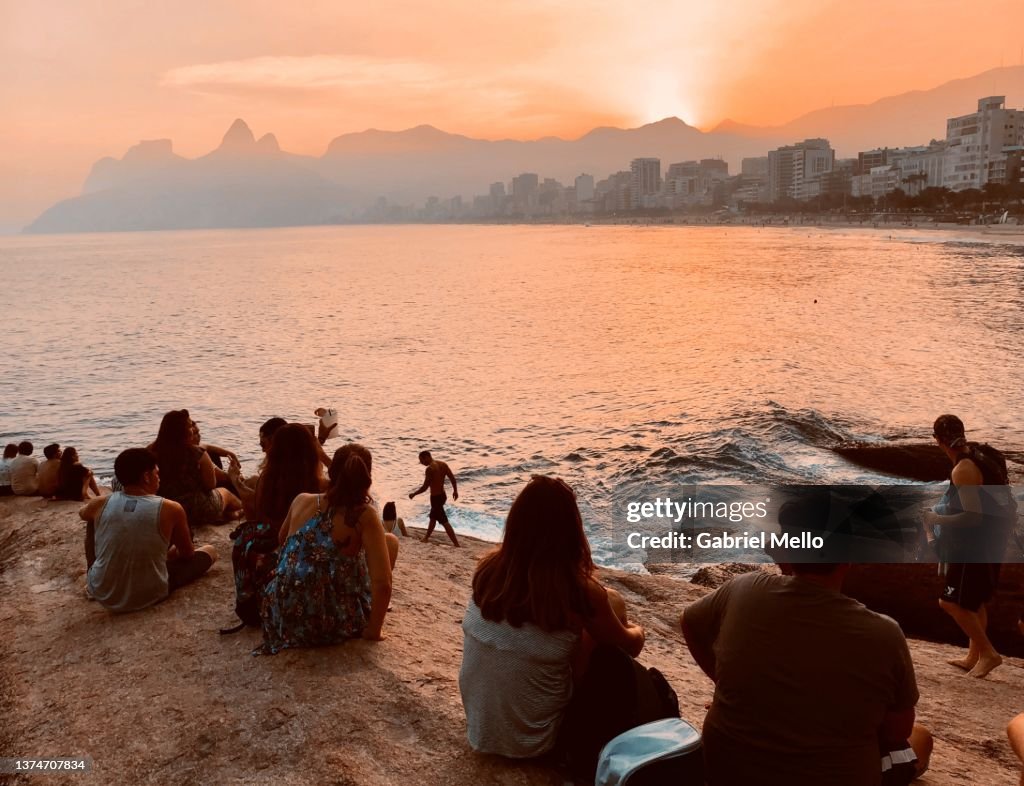 Arpoador Rio Arpoador Beach During Sunset Rio De Janeiro High-Res Stock Photo ...