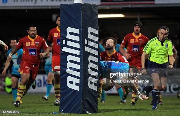 James Phillips of Exeter Chiefs scores Exeter's third try during the Amlin Challenge Cup match between Exeter Chiefs and Perpignan at Sandy Park on...
