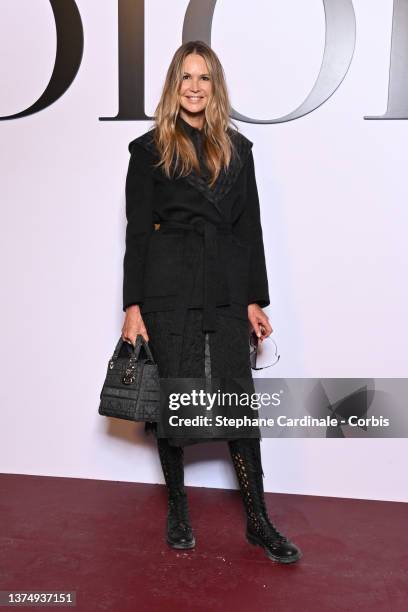 Elle Macpherson attends the Dior Womenswear Fall/Winter 2022/2023 show as part of Paris Fashion Week on March 01, 2022 in Paris, France.
