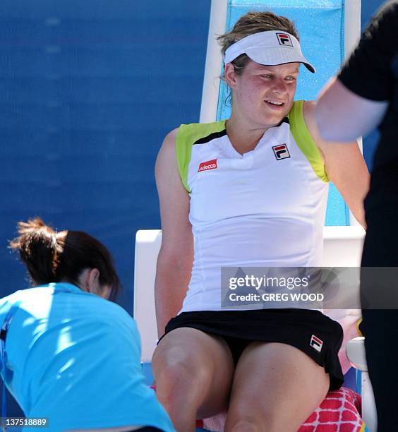 Li Na Injured Li Na Injury Photos and Premium High Res Pictures - Getty Images