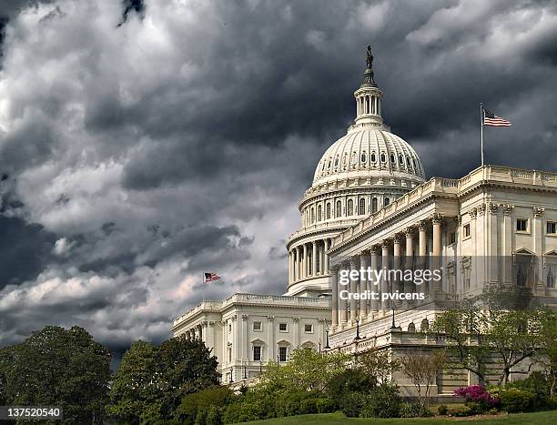 el capitolio - capitolio fotografías e imágenes de stock