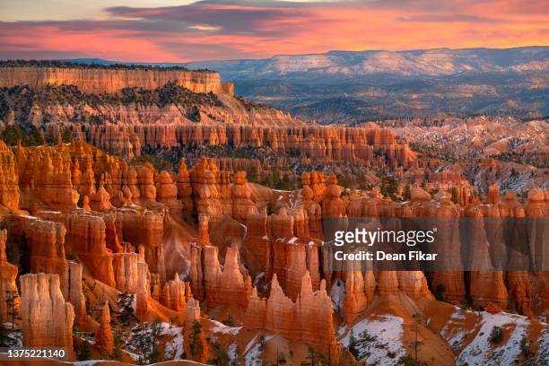 bryce canyon sunrise - rock hoodoo stock pictures, royalty-free photos & images