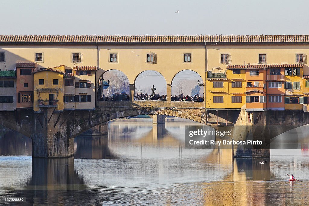 Ponte Vecchio over river