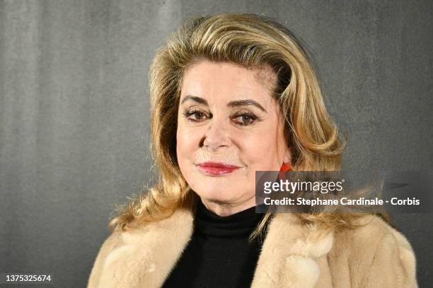Catherine Deneuve attends the Saint-Laurent Womenswear Fall/Winter 2022/2023 show as part of Paris Fashion Week on March 01, 2022 in Paris, France.