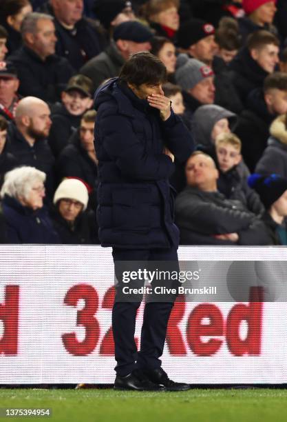 Antonio Conte, Manager of Tottenham Hotspur reacts during the Emirates FA Cup Fifth Round match between Middlesbrough and Tottenham Hotspur at...