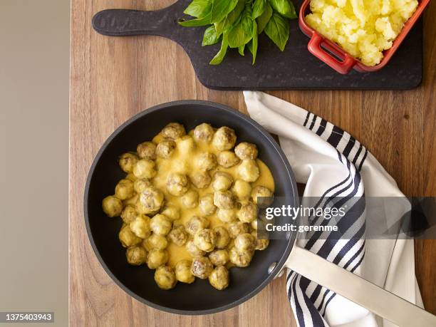 meatballs - meatball imagens e fotografias de stock