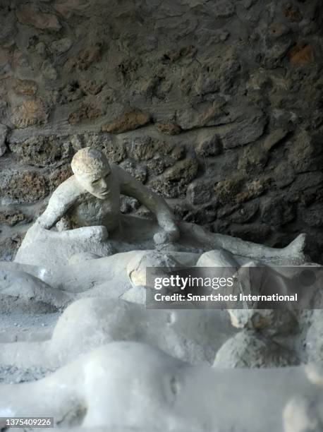 molds of dead bodies caused by mt. vesuvius eruption in pompei, campania, italy - vesuvius ストックフォトと画像