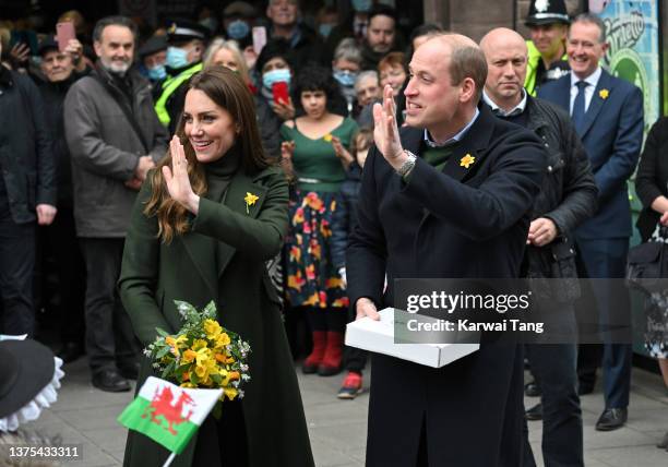 Catherine, Duchess of Cambridge and Prince William, Duke of Cambridge visit Abergavenny Market on March 01, 2022 in Abergavenny, Wales.