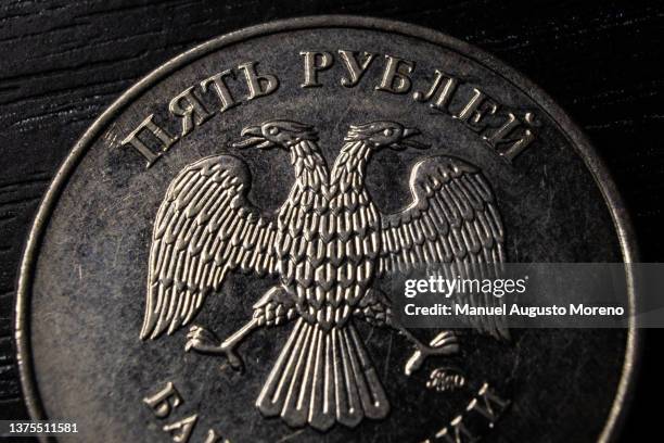 5 Russian Pyka 550 5 Rubles Stock Photos, High-Res Pictures, and Images - Getty Images