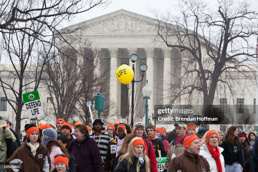 Activists Hold Annual March For Life On Roe v. Wade Anniversary